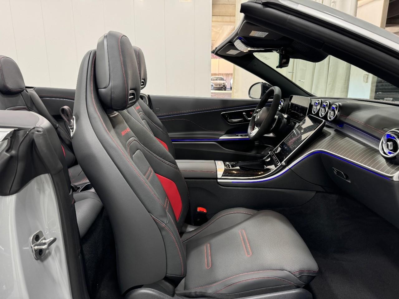 Mercedes-Benz CLE Vehicle Full-screen Gallery Image 15