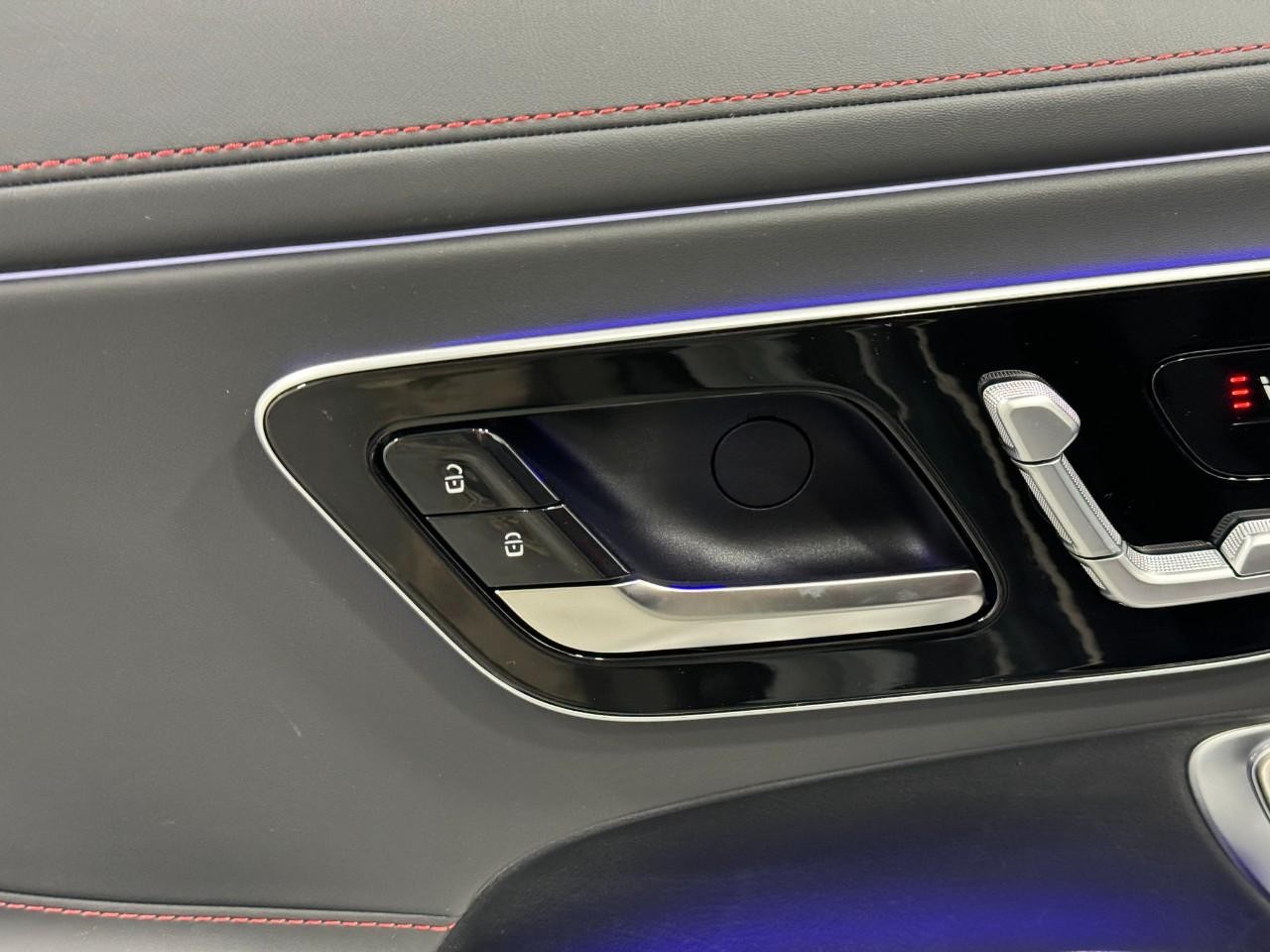 Mercedes-Benz CLE Vehicle Full-screen Gallery Image 21