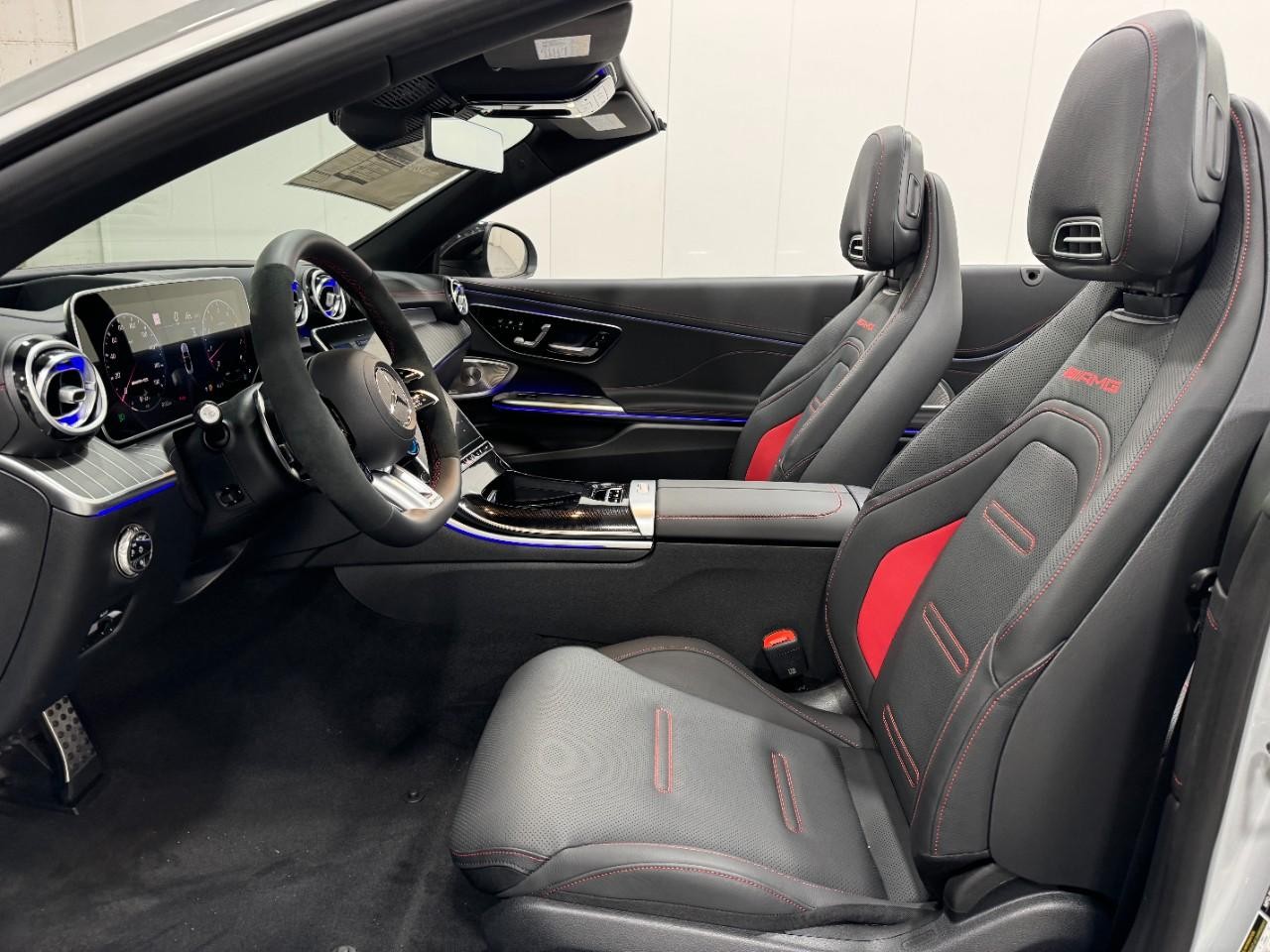 Mercedes-Benz CLE Vehicle Full-screen Gallery Image 25