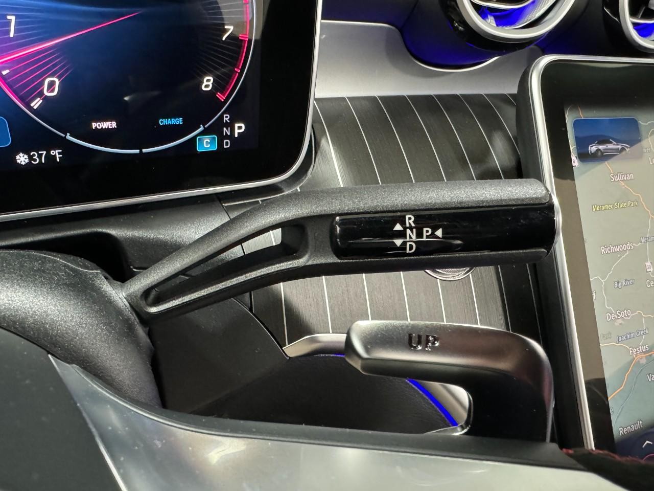 Mercedes-Benz CLE Vehicle Full-screen Gallery Image 31