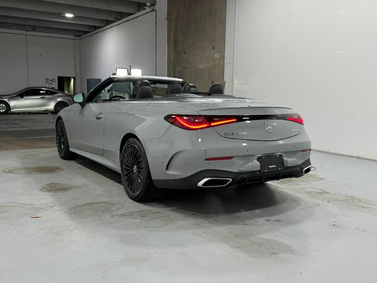 Mercedes-Benz CLE Vehicle Full-screen Gallery Image 3