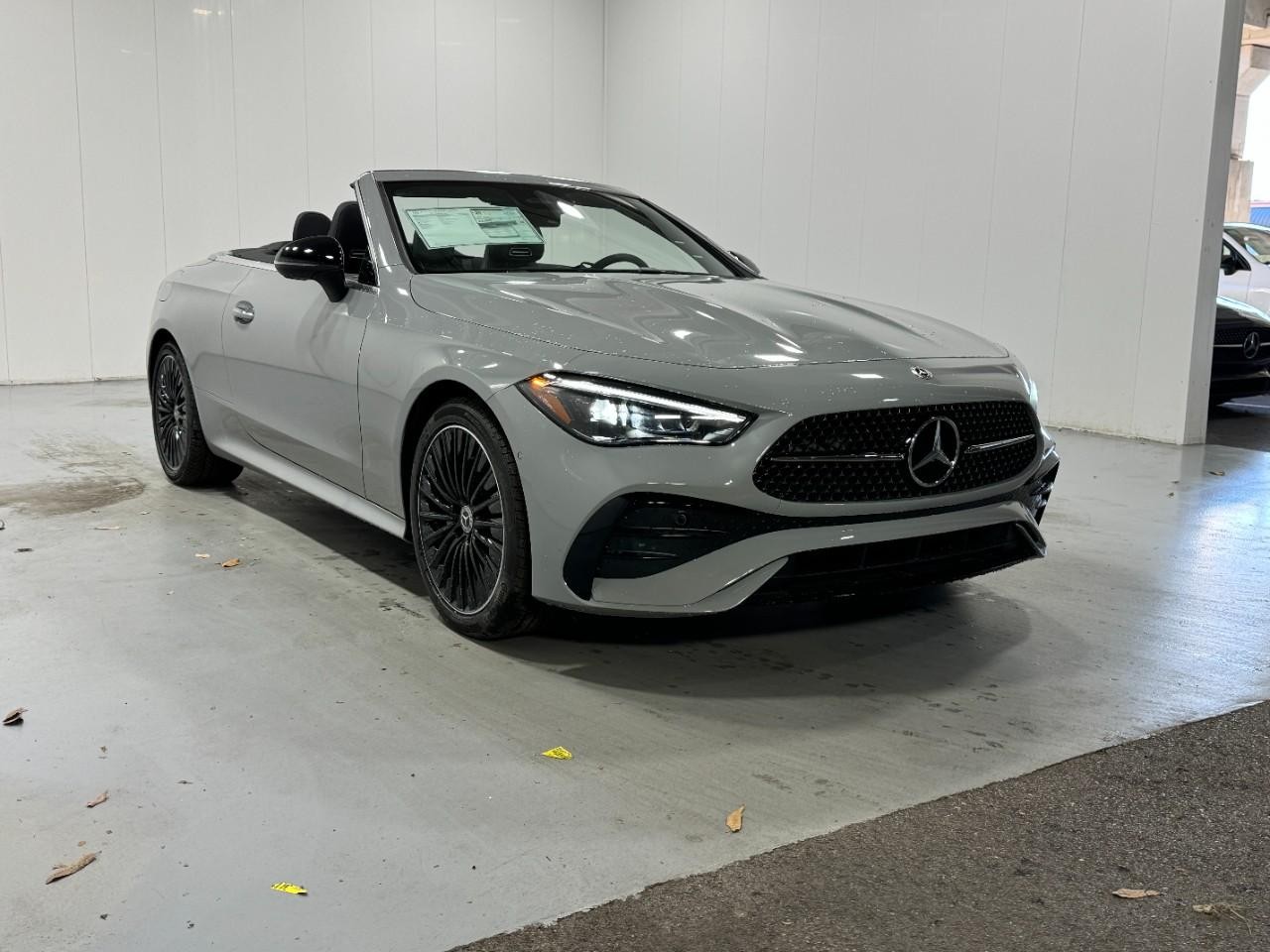 Mercedes-Benz CLE Vehicle Full-screen Gallery Image 6