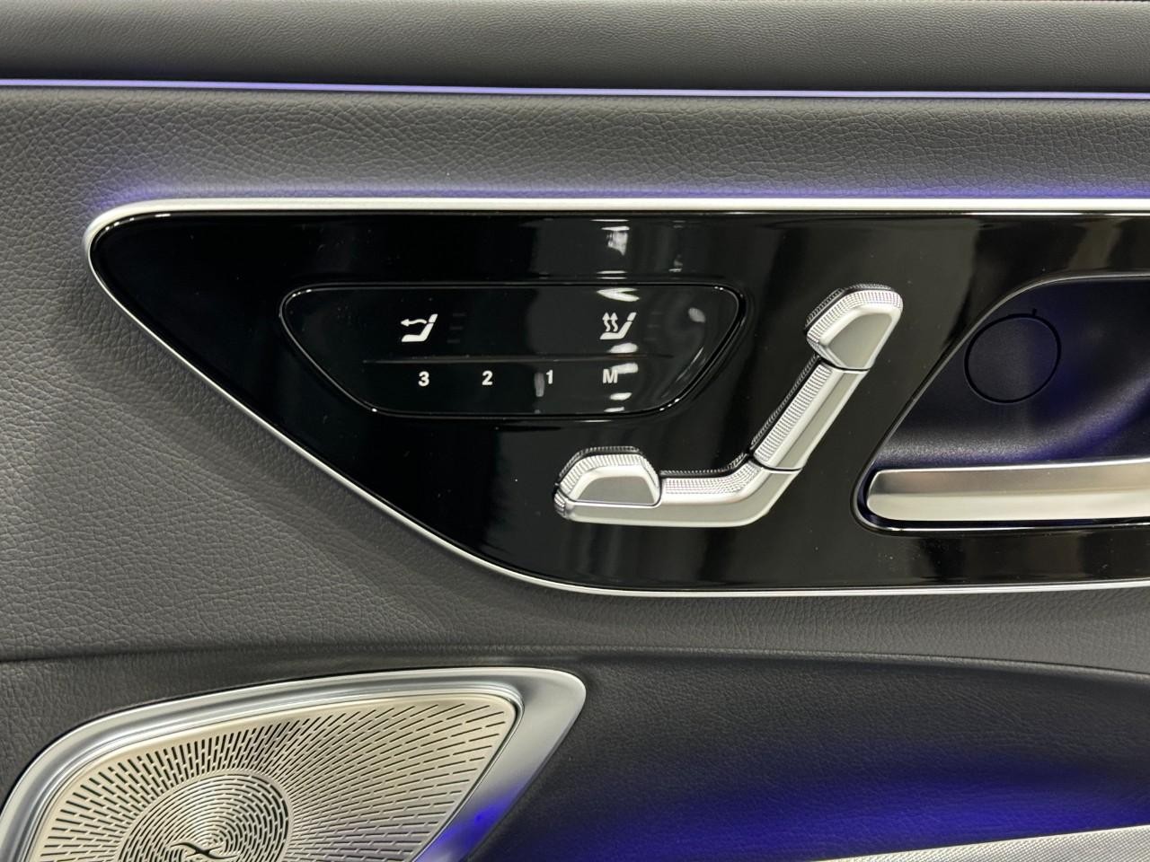 Mercedes-Benz CLE Vehicle Full-screen Gallery Image 18