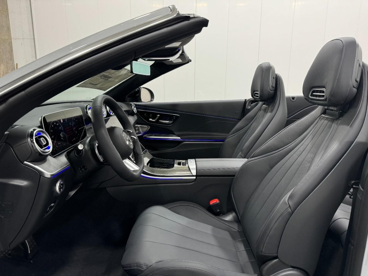 Mercedes-Benz CLE Vehicle Full-screen Gallery Image 26