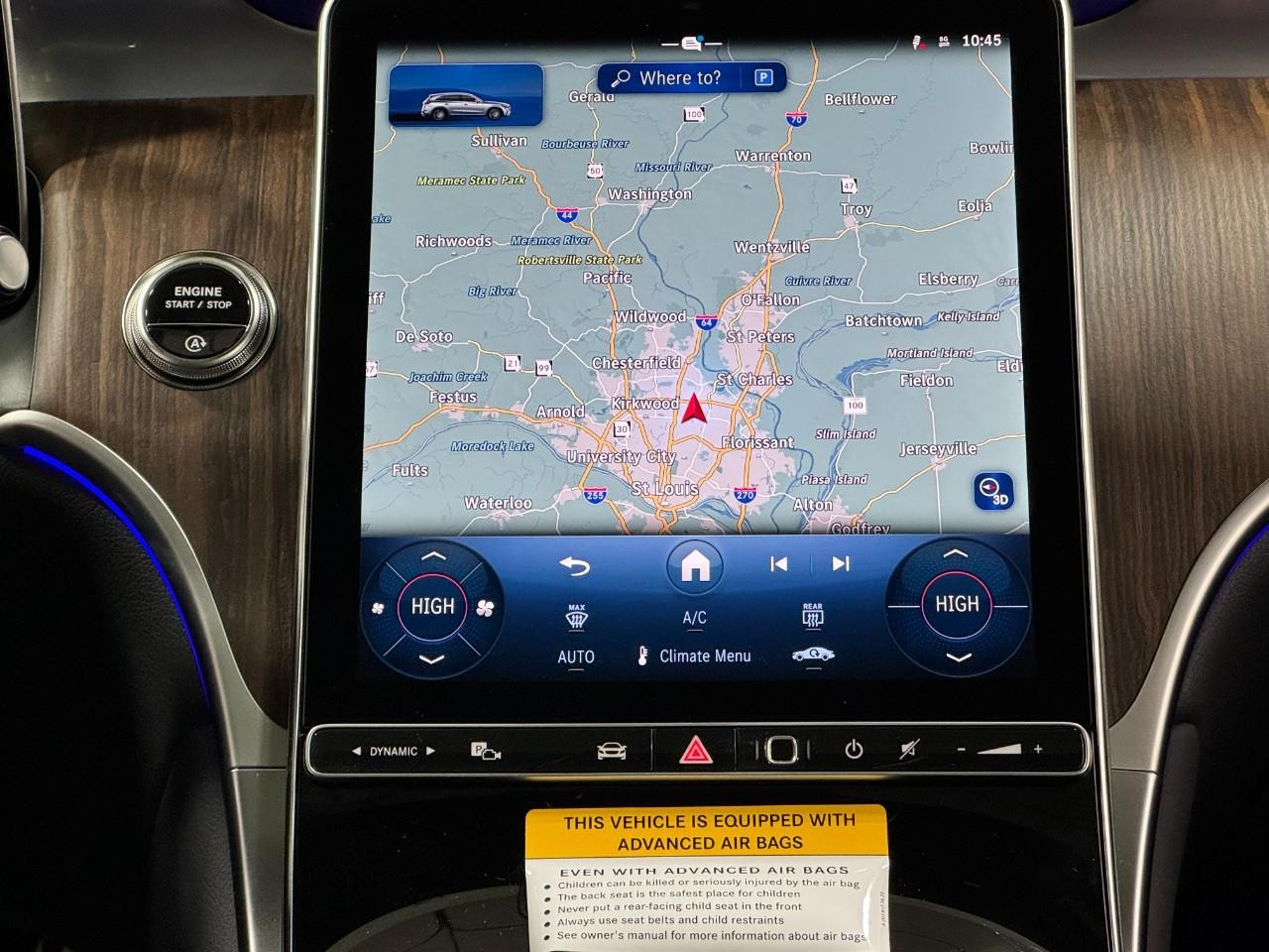 Mercedes-Benz GLC Vehicle Full-screen Gallery Image 14