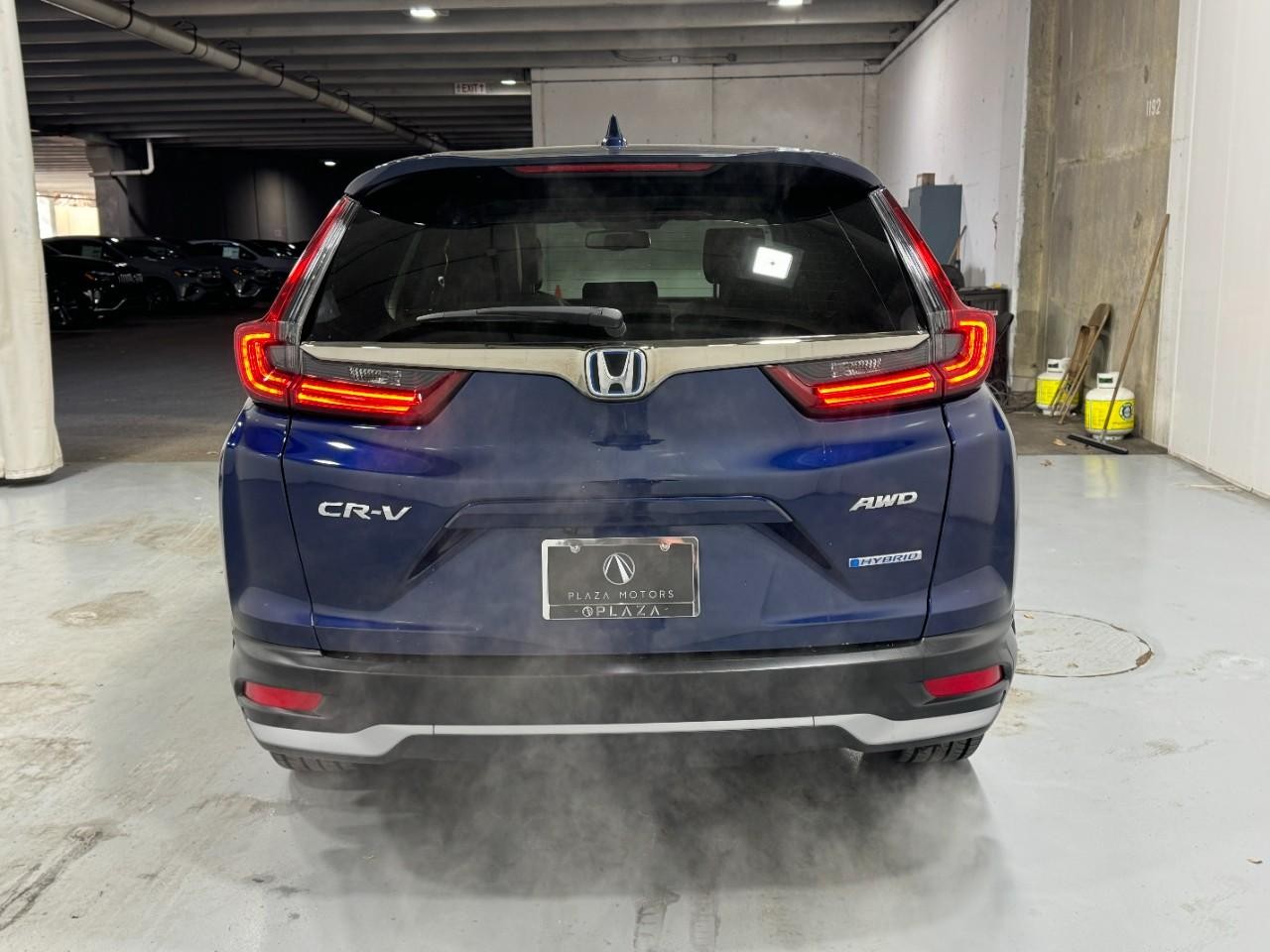 Honda CR-V Hybrid Vehicle Full-screen Gallery Image 09