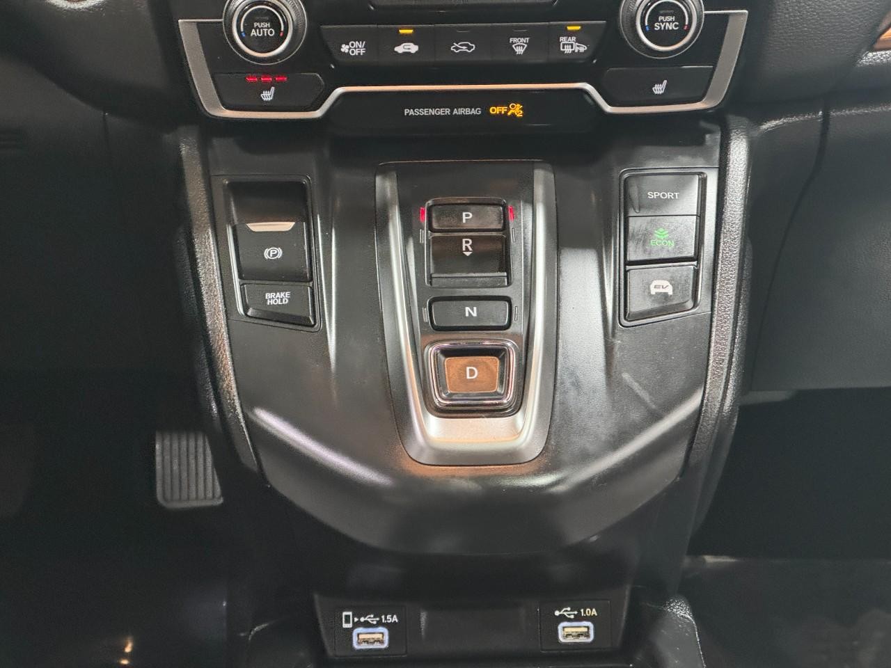 Honda CR-V Hybrid Vehicle Full-screen Gallery Image 16