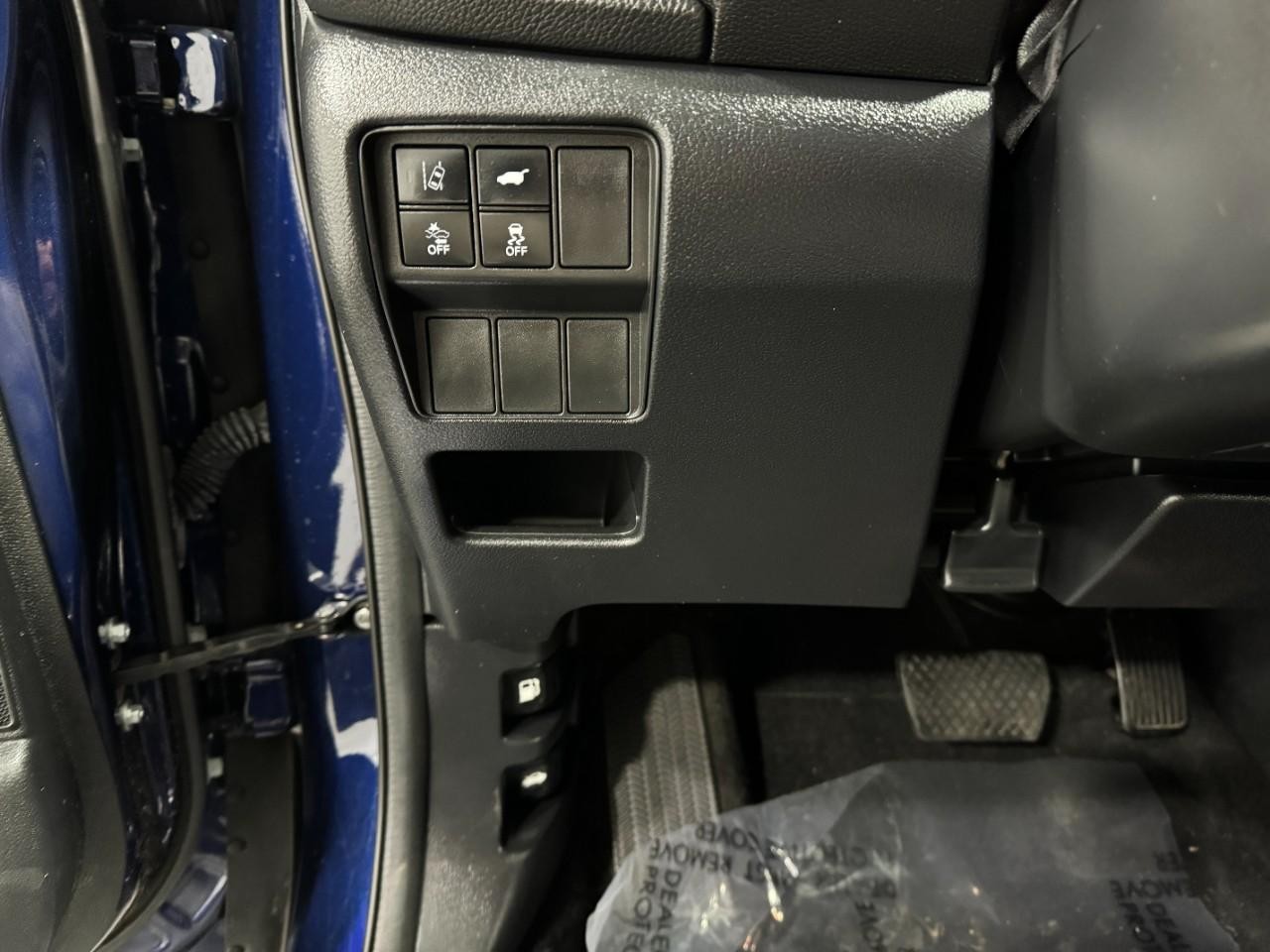 Honda CR-V Hybrid Vehicle Full-screen Gallery Image 29