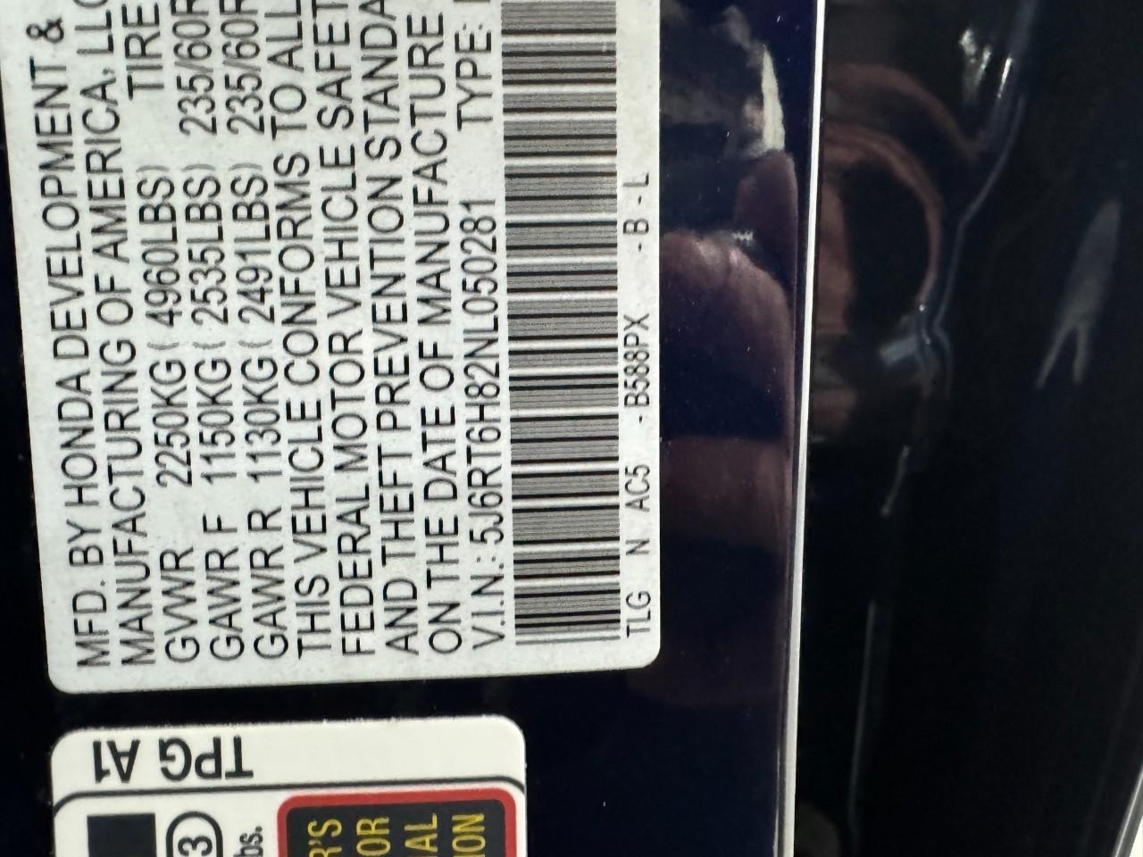 Honda CR-V Hybrid Vehicle Full-screen Gallery Image 34