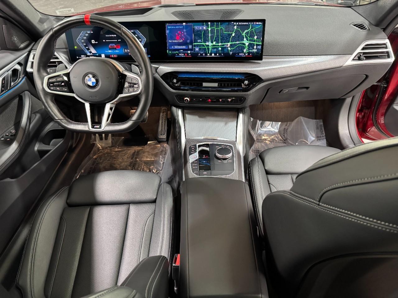 BMW 4 Series Vehicle Full-screen Gallery Image 12