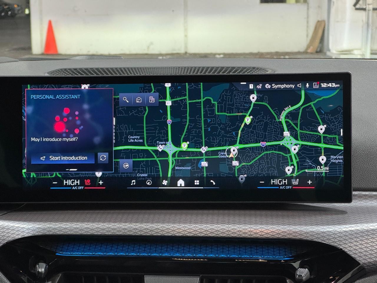 BMW 4 Series Vehicle Full-screen Gallery Image 14