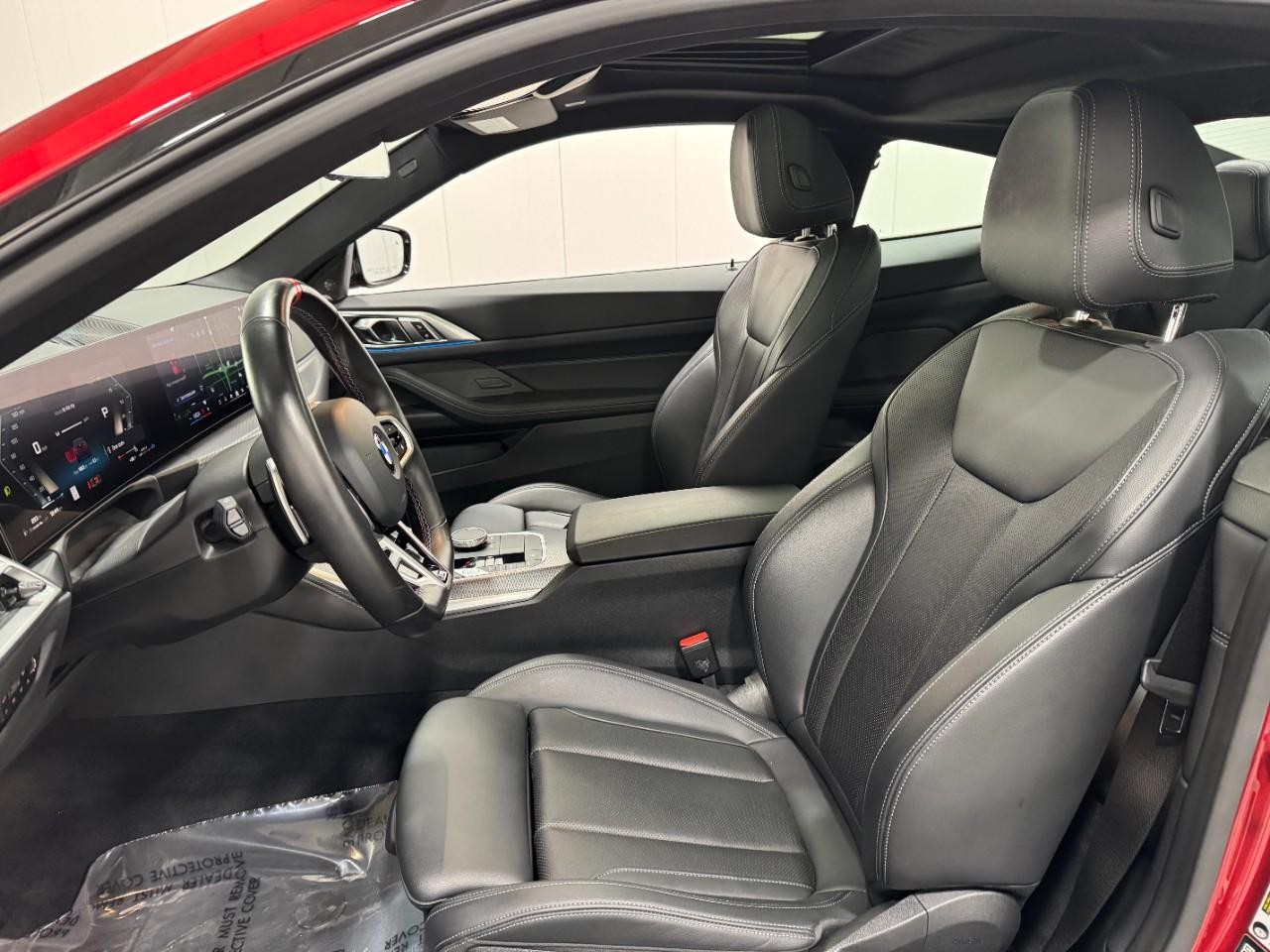 BMW 4 Series Vehicle Full-screen Gallery Image 27