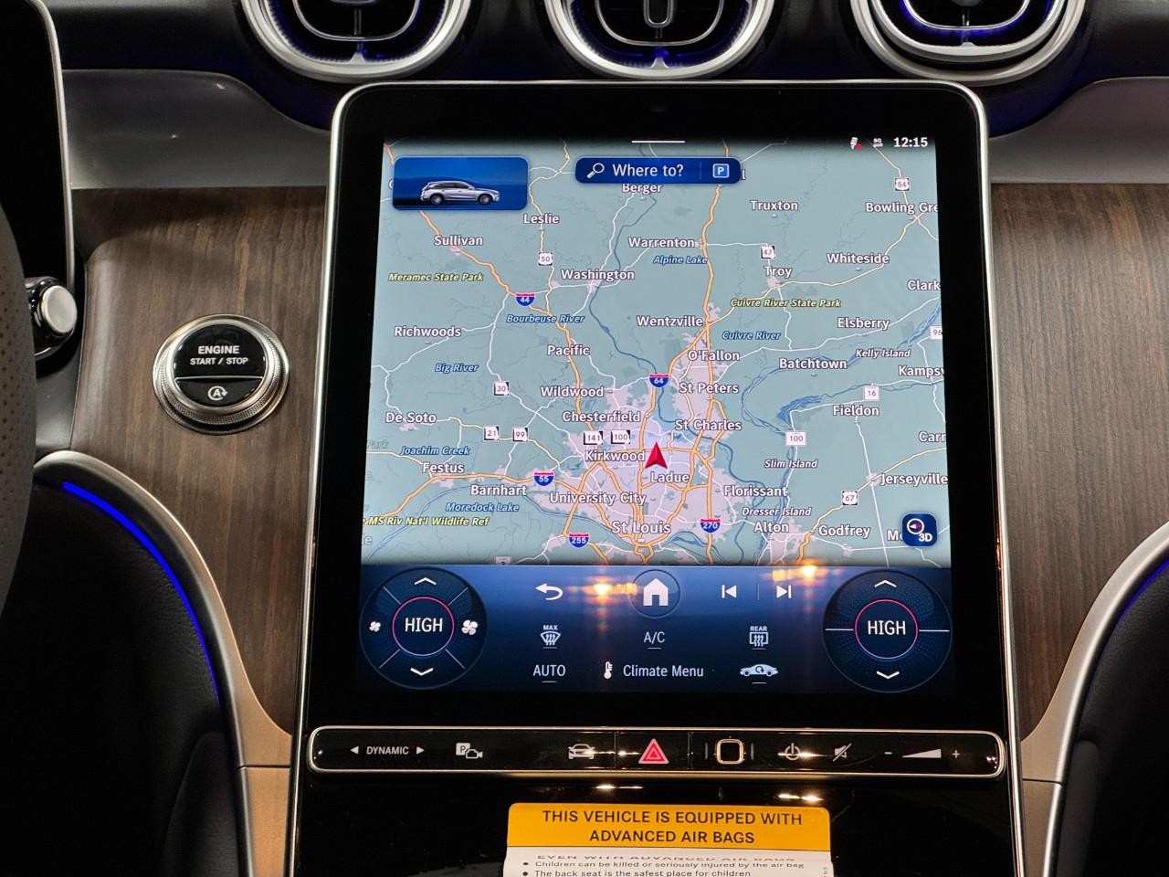 Mercedes-Benz GLC Vehicle Full-screen Gallery Image 14