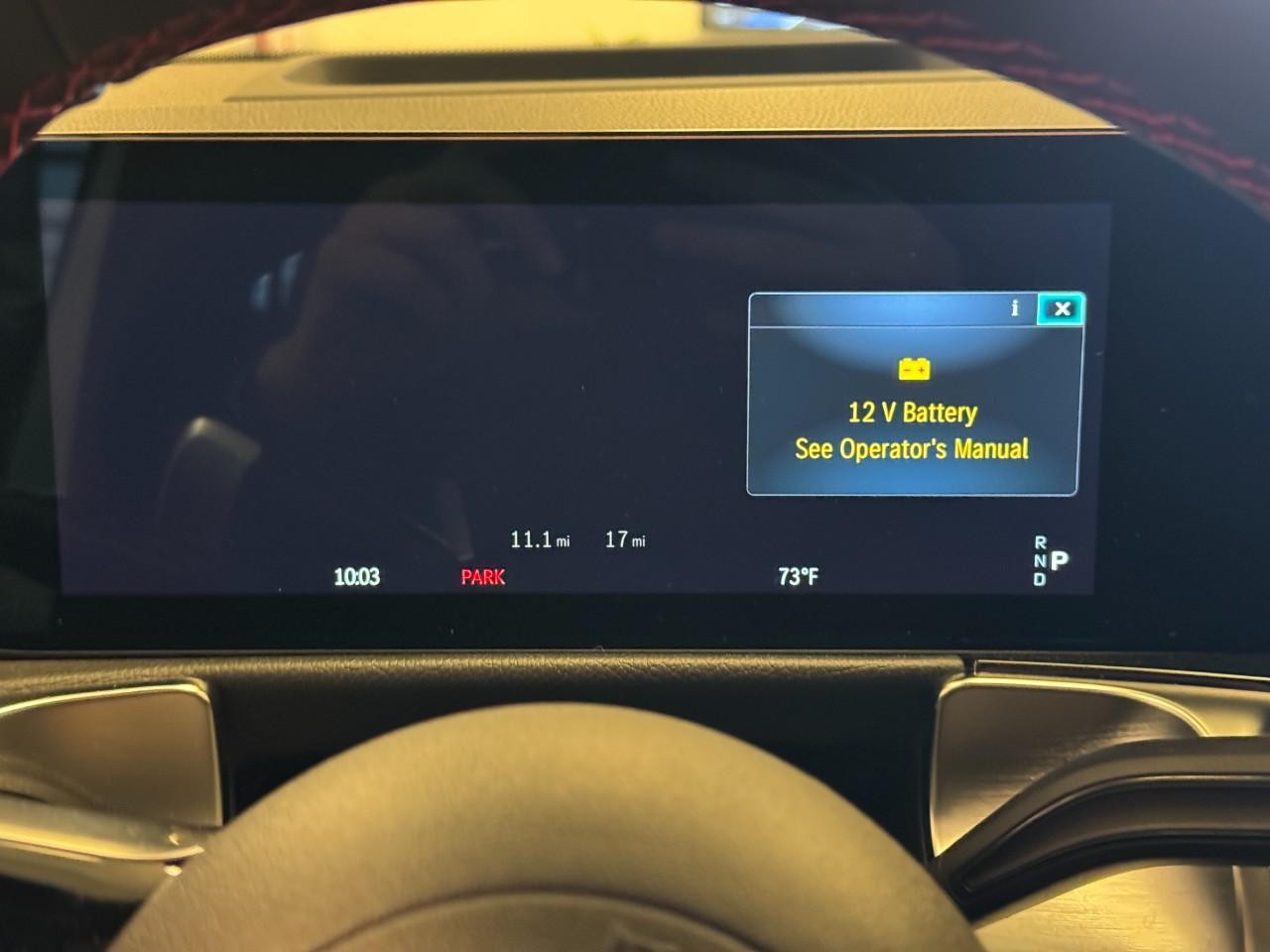 Mercedes-Benz GLB Vehicle Full-screen Gallery Image 34