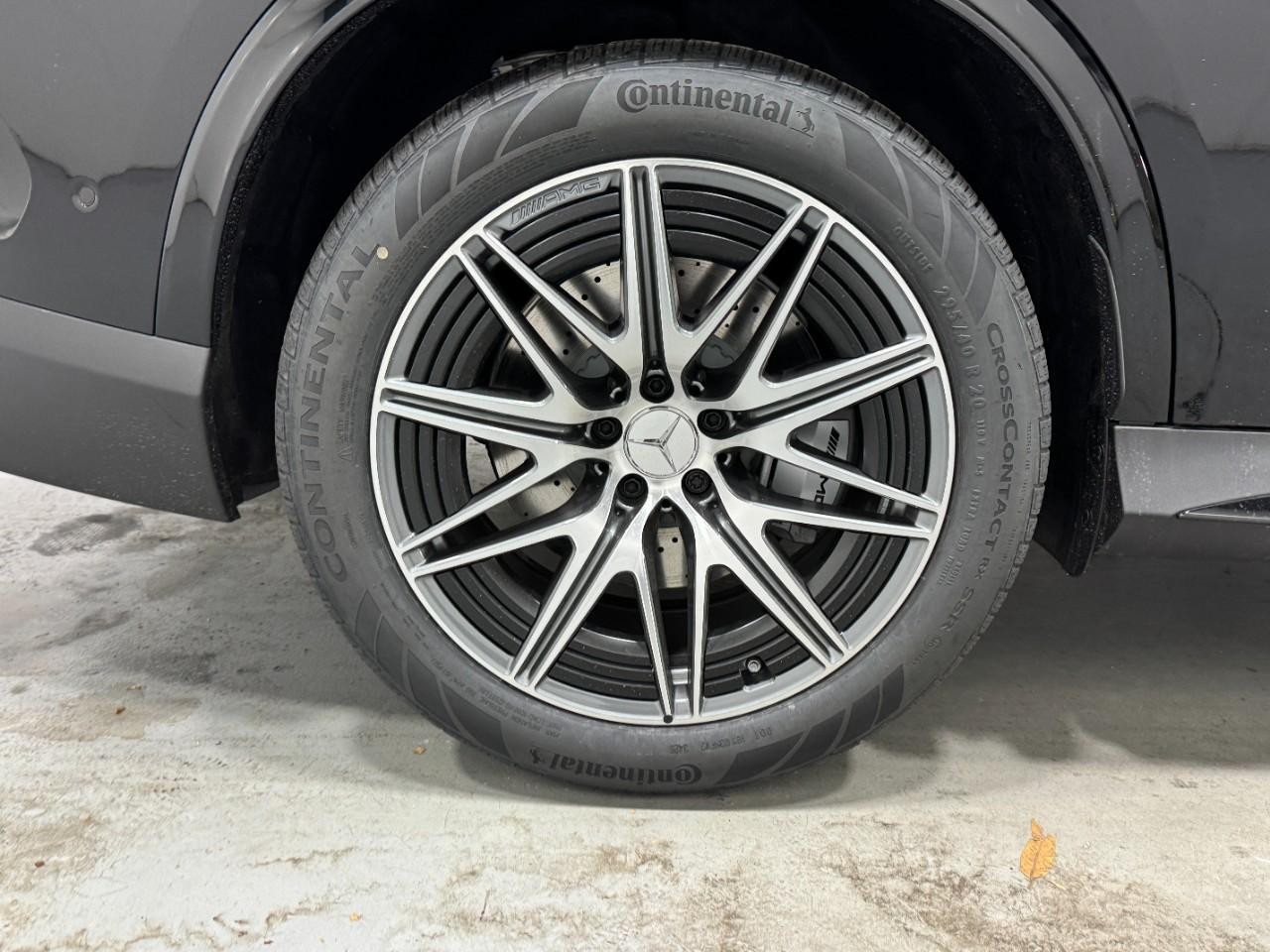 Mercedes-Benz GLC Vehicle Full-screen Gallery Image 5