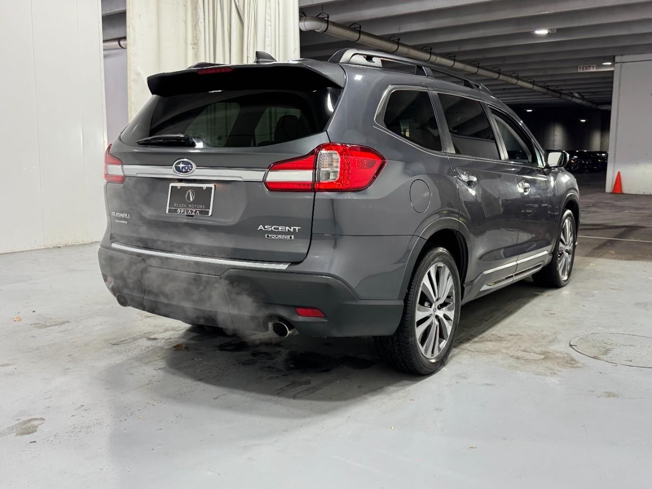 Subaru Ascent Vehicle Full-screen Gallery Image 4