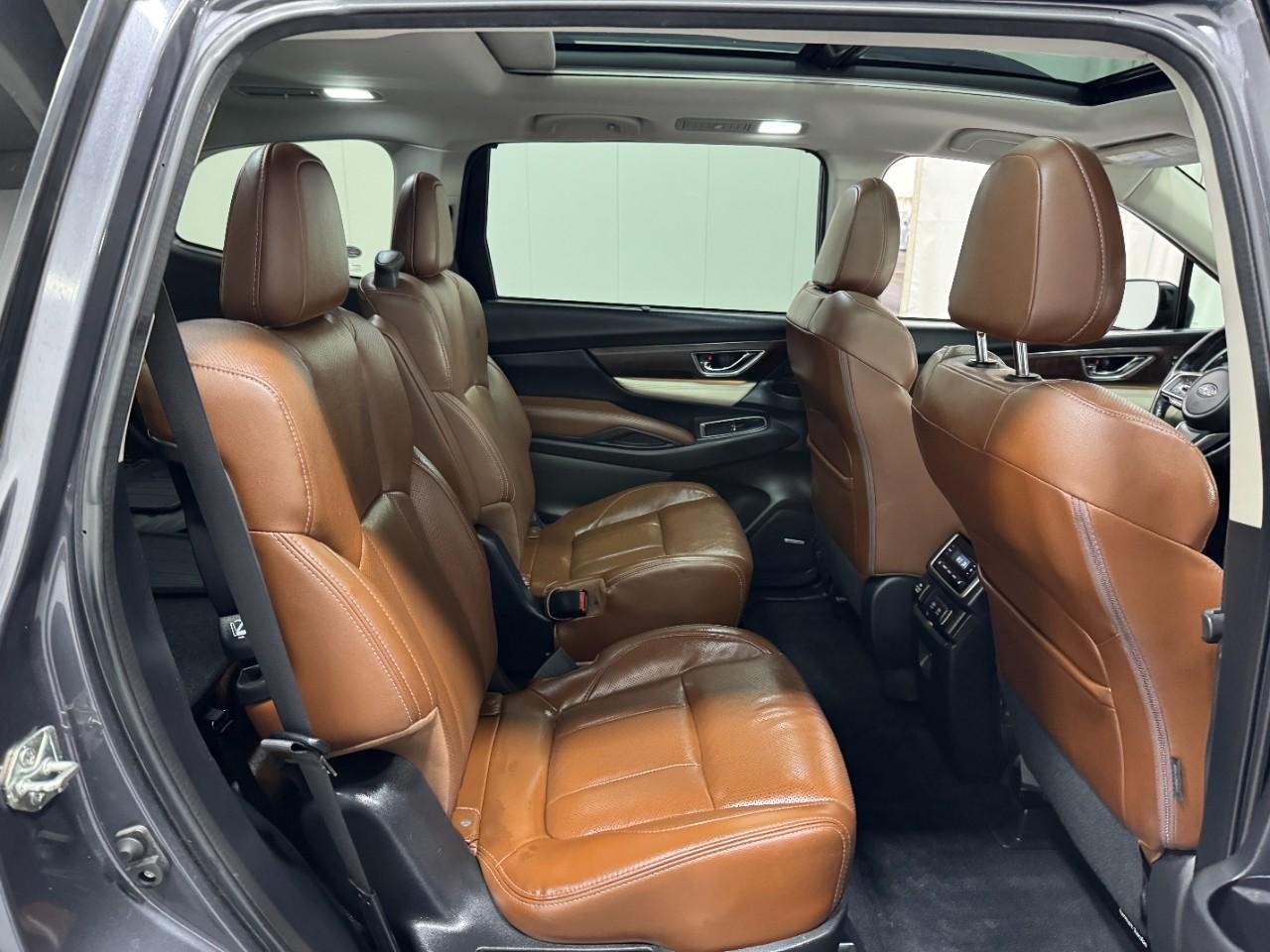 Subaru Ascent Vehicle Full-screen Gallery Image 10