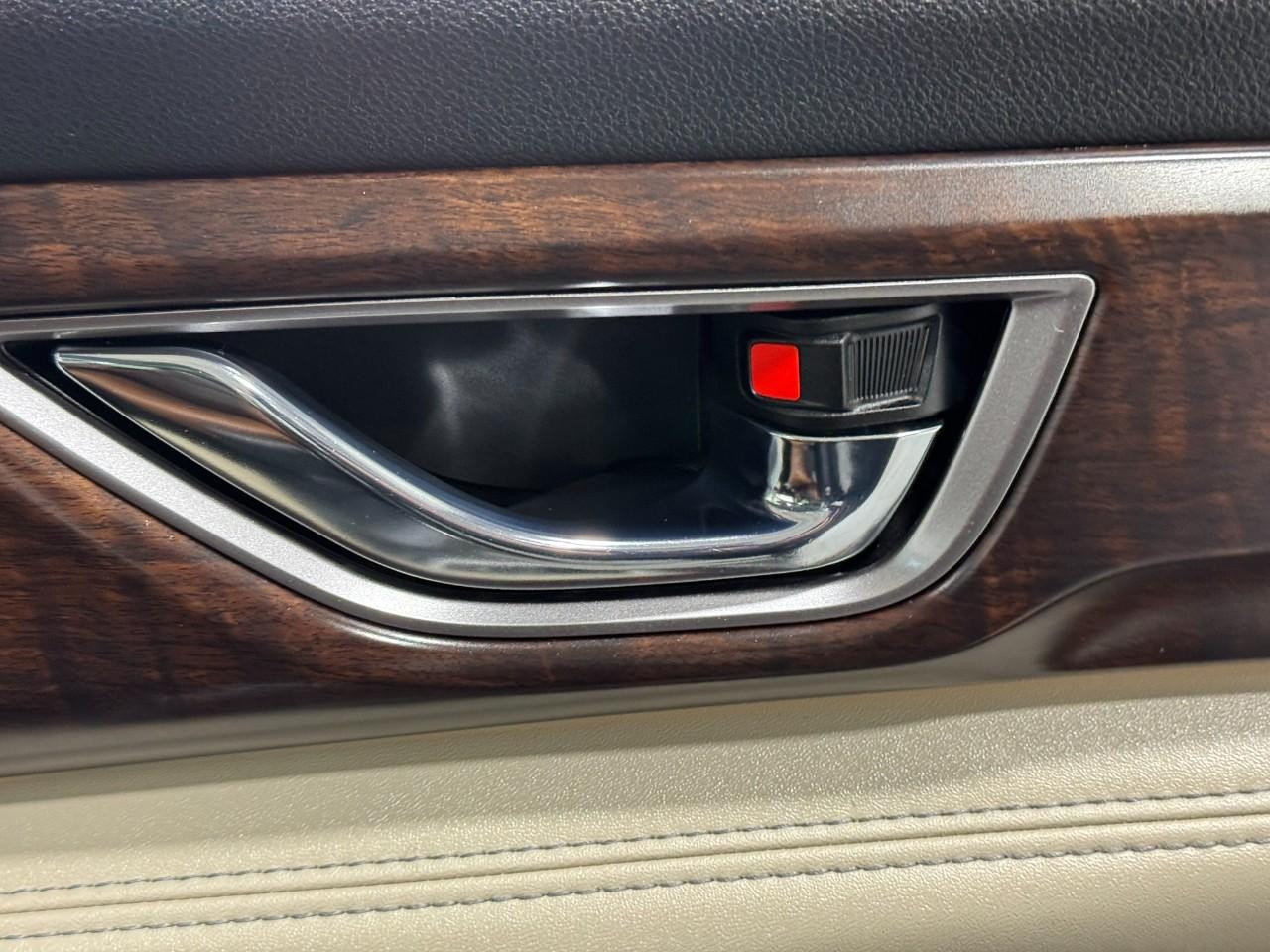 Subaru Ascent Vehicle Full-screen Gallery Image 22