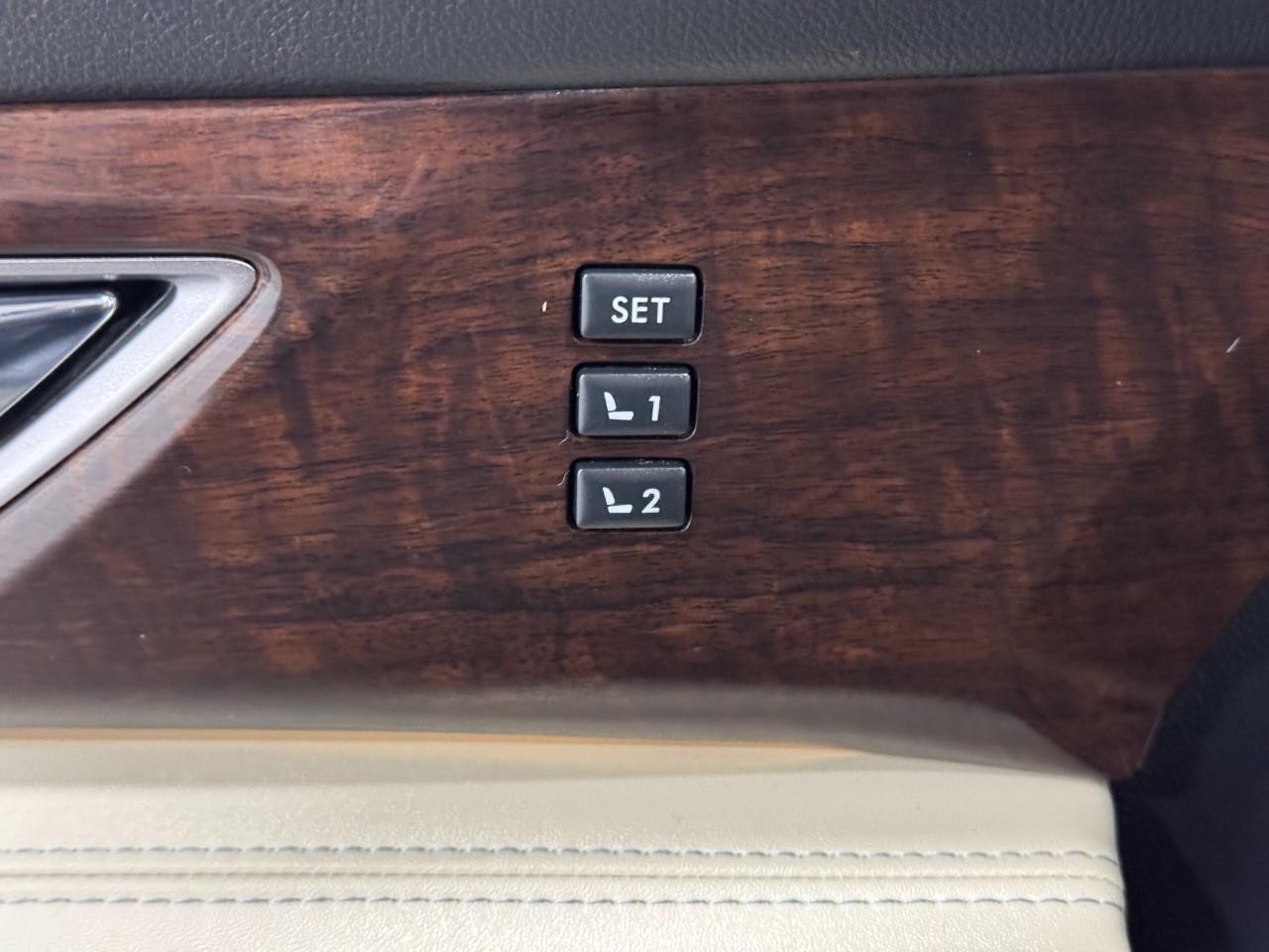 Subaru Ascent Vehicle Full-screen Gallery Image 24