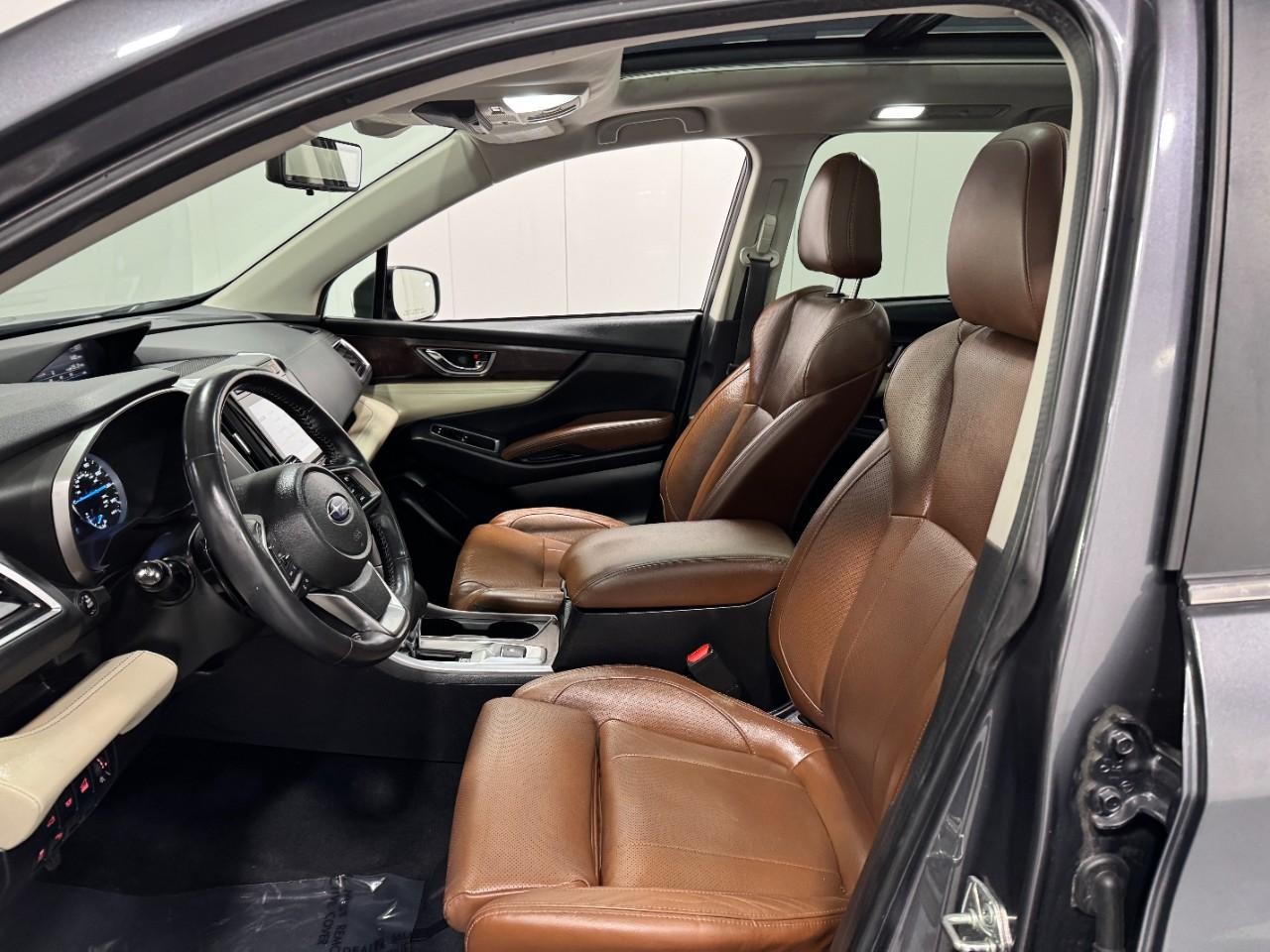 Subaru Ascent Vehicle Full-screen Gallery Image 28