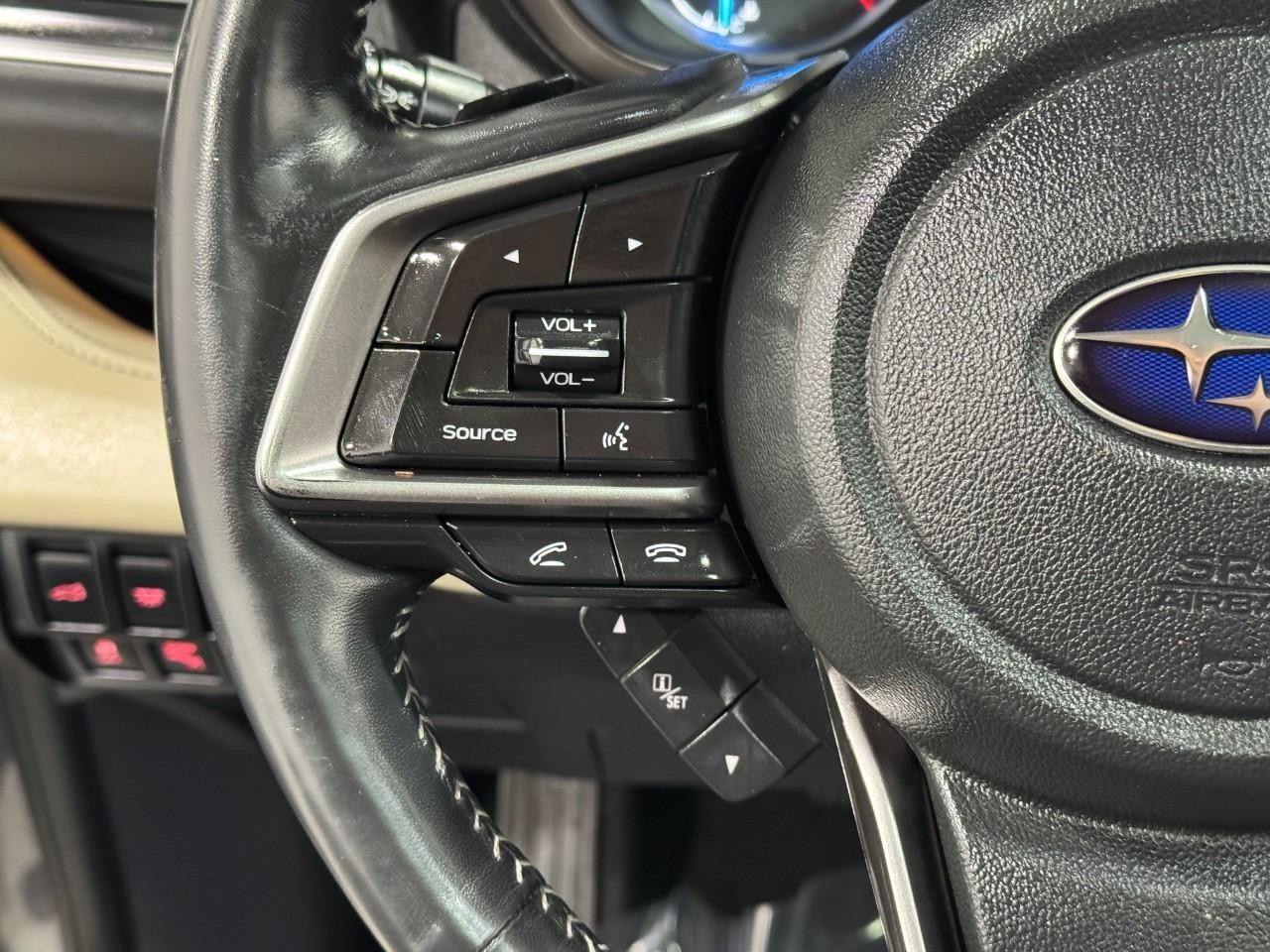 Subaru Ascent Vehicle Full-screen Gallery Image 32