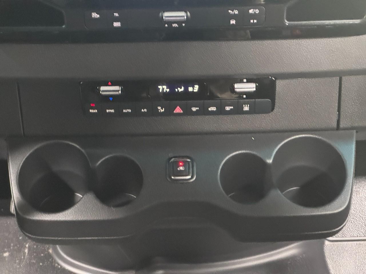 Mercedes-Benz Sprinter Passenger Van Vehicle Full-screen Gallery Image 16