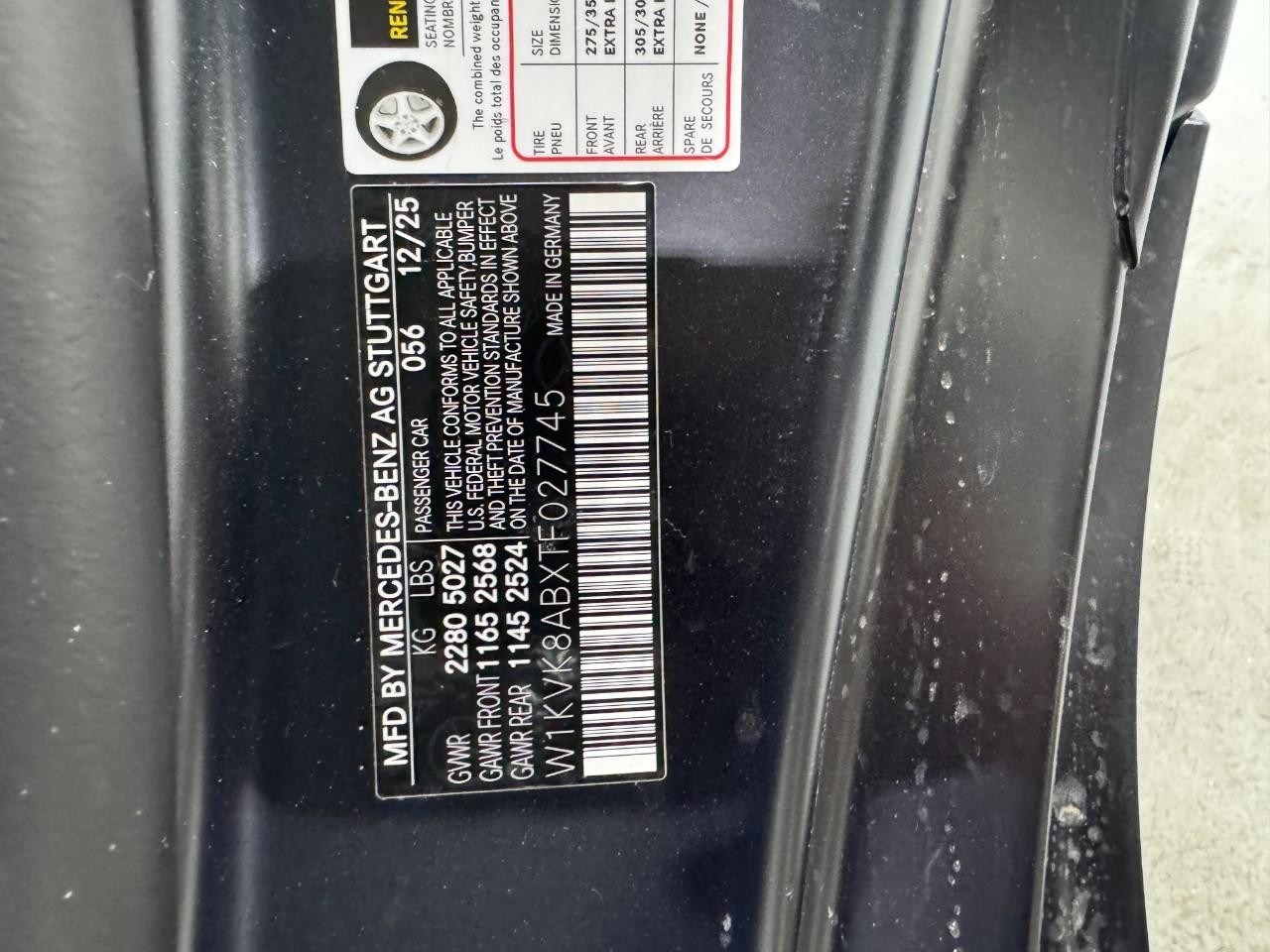 Mercedes-Benz SL Vehicle Full-screen Gallery Image 33