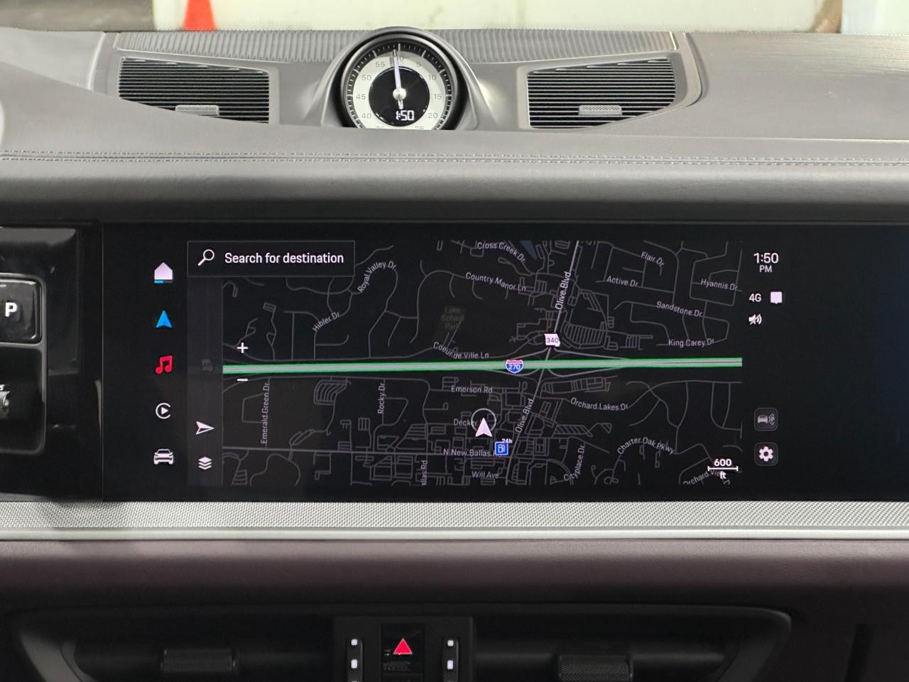 Porsche Cayenne Vehicle Full-screen Gallery Image 15