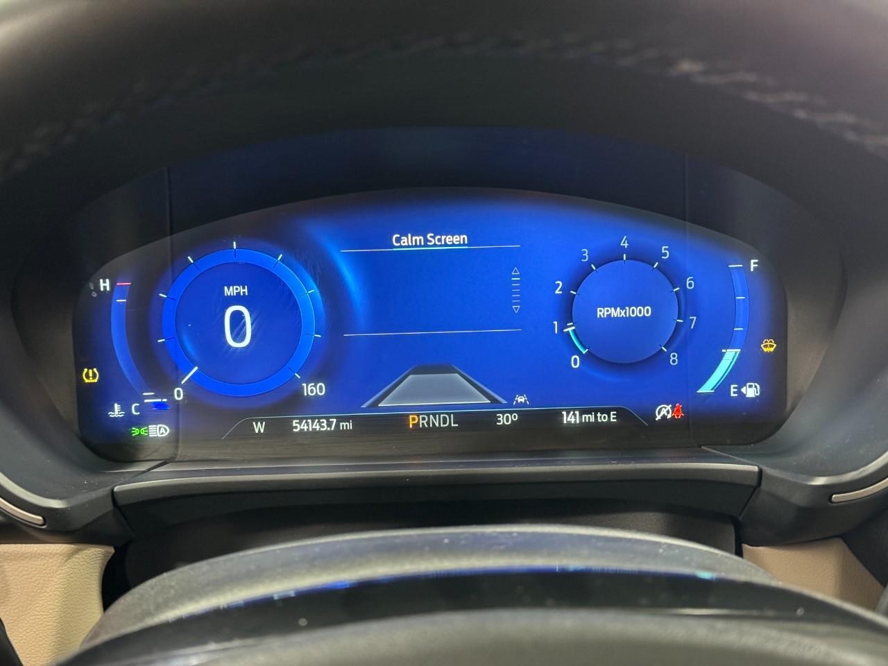 Ford Escape Vehicle Full-screen Gallery Image 31