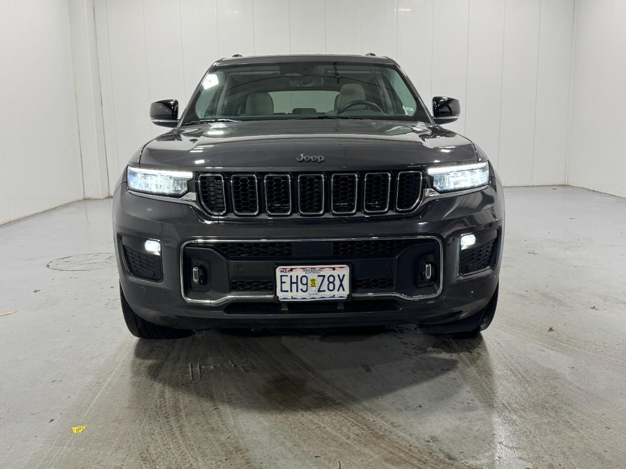 Jeep Grand Cherokee L Vehicle Full-screen Gallery Image 7