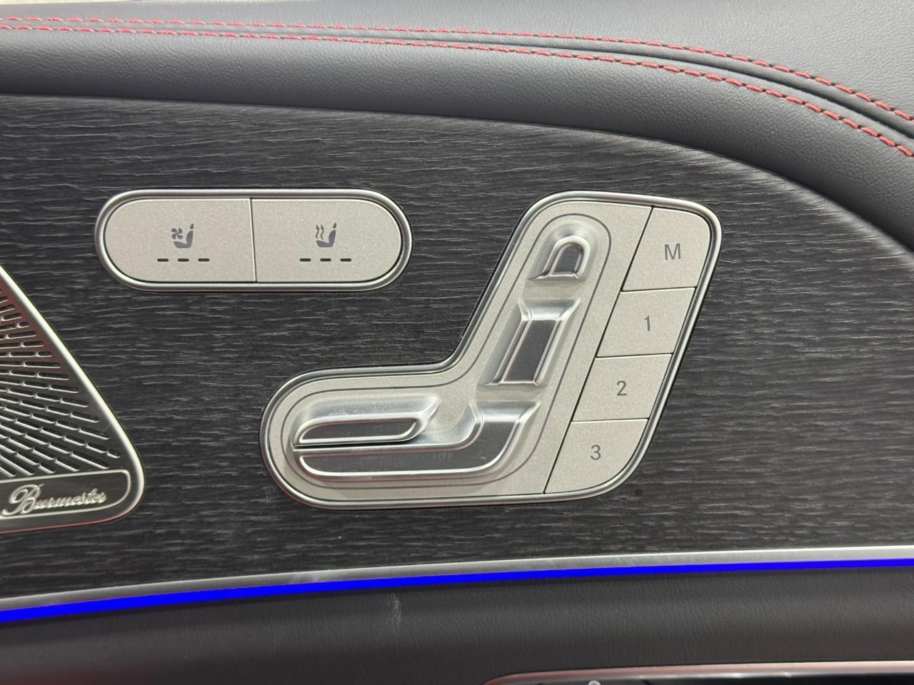 Mercedes-Benz GLE Vehicle Full-screen Gallery Image 20