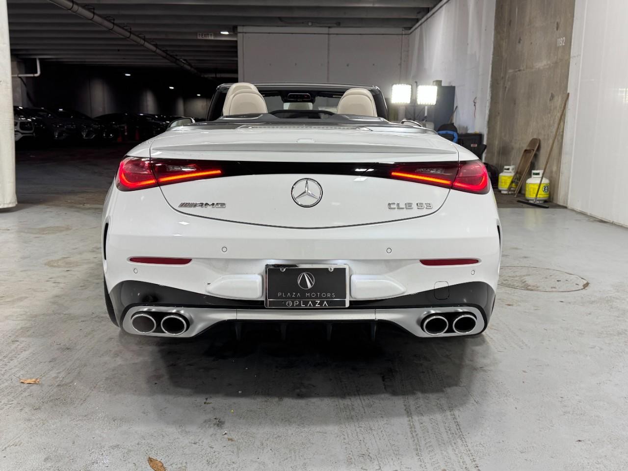 Mercedes-Benz CLE Vehicle Full-screen Gallery Image 9