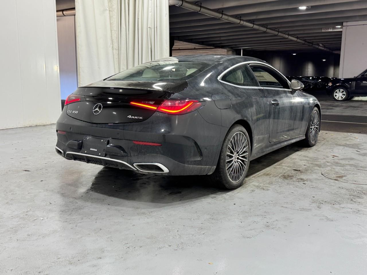 Mercedes-Benz CLE Vehicle Full-screen Gallery Image 4