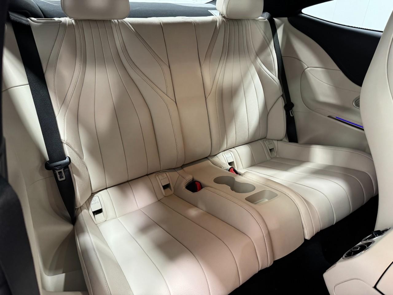 Mercedes-Benz CLE Vehicle Full-screen Gallery Image 10