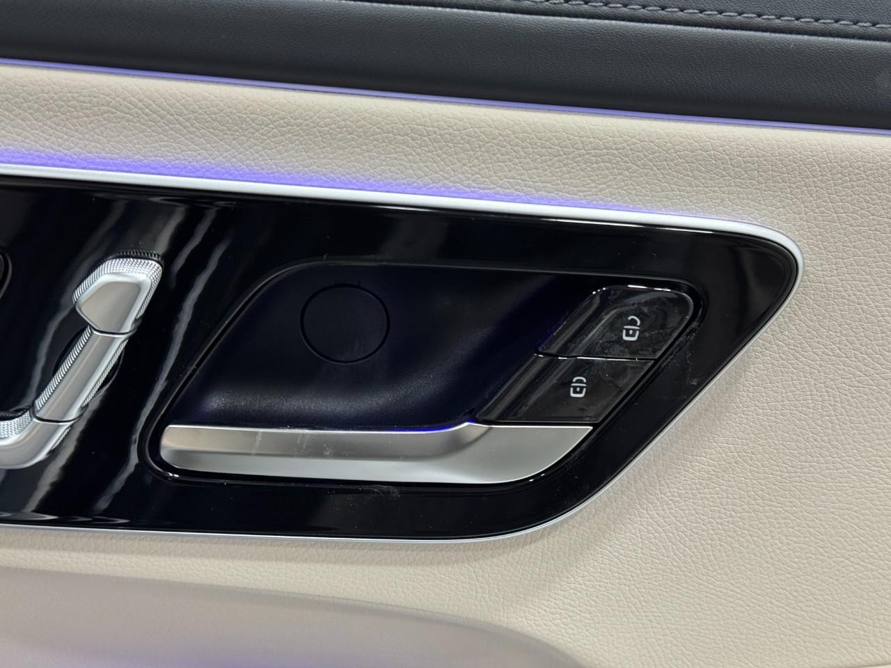 Mercedes-Benz CLE Vehicle Full-screen Gallery Image 19