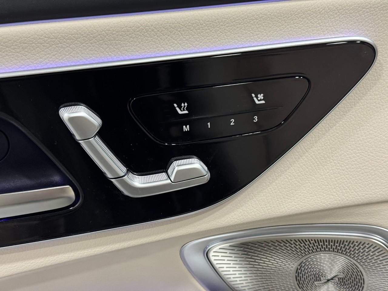 Mercedes-Benz CLE Vehicle Full-screen Gallery Image 21