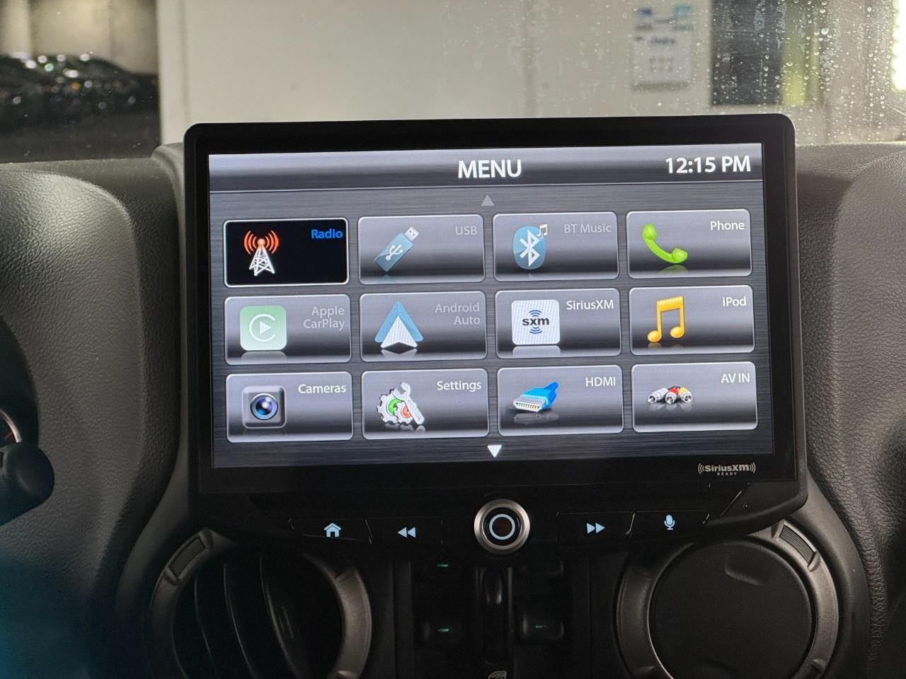 Jeep Wrangler Unlimited Vehicle Full-screen Gallery Image 13