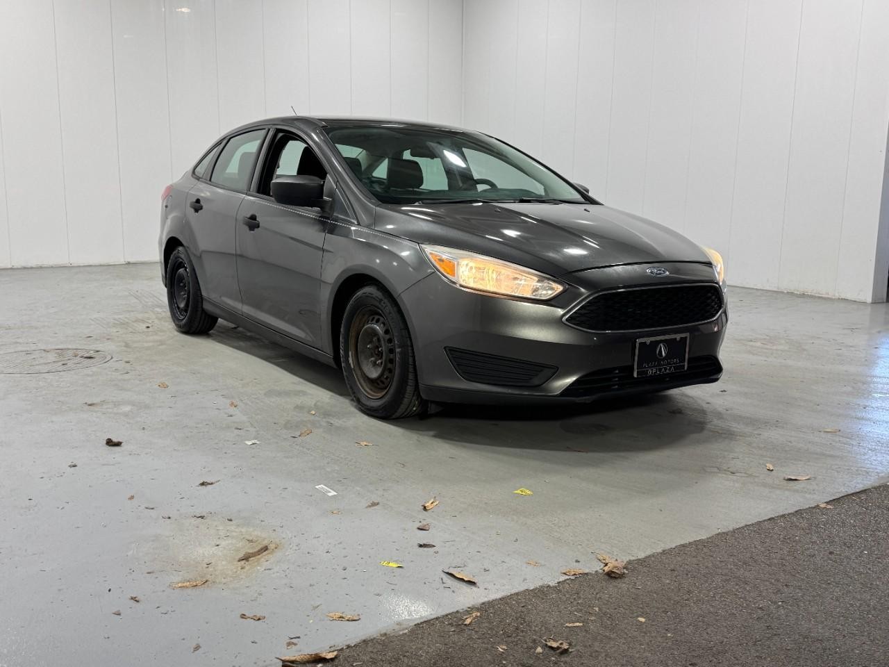 Ford Focus Vehicle Full-screen Gallery Image 6