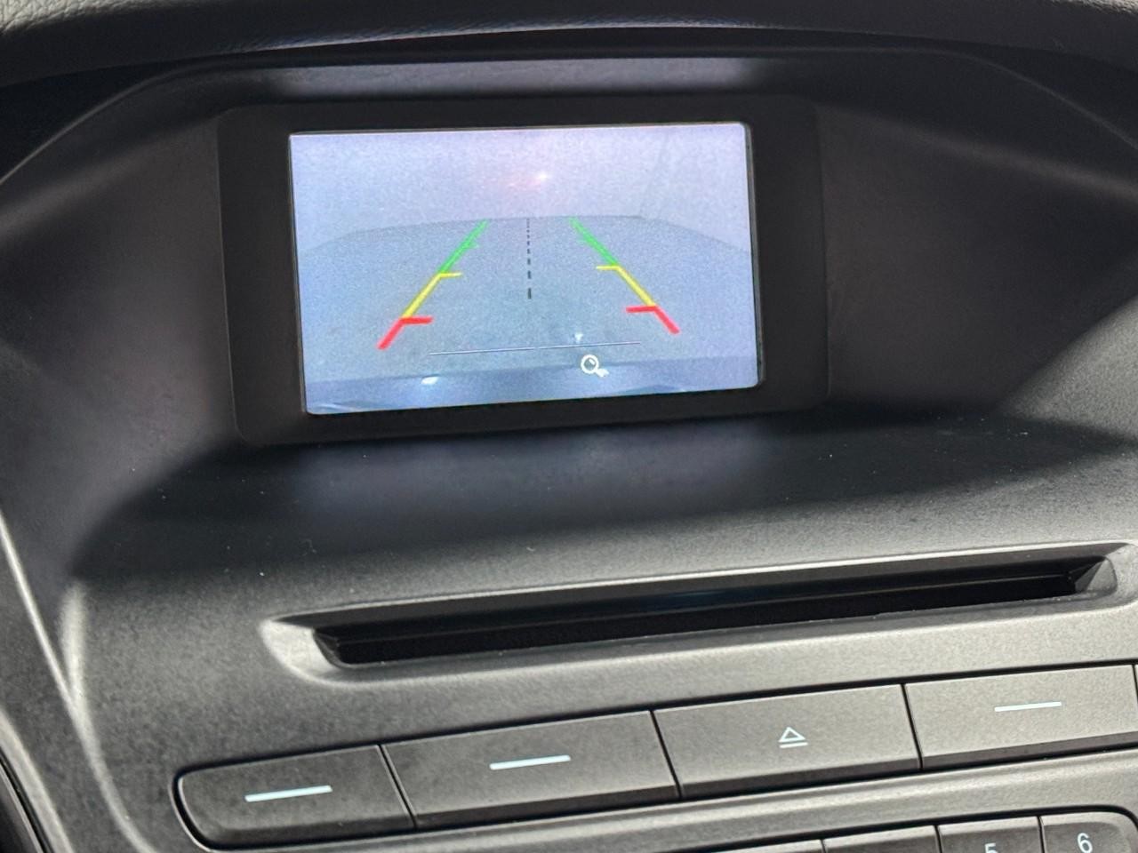 Ford Focus Vehicle Full-screen Gallery Image 31