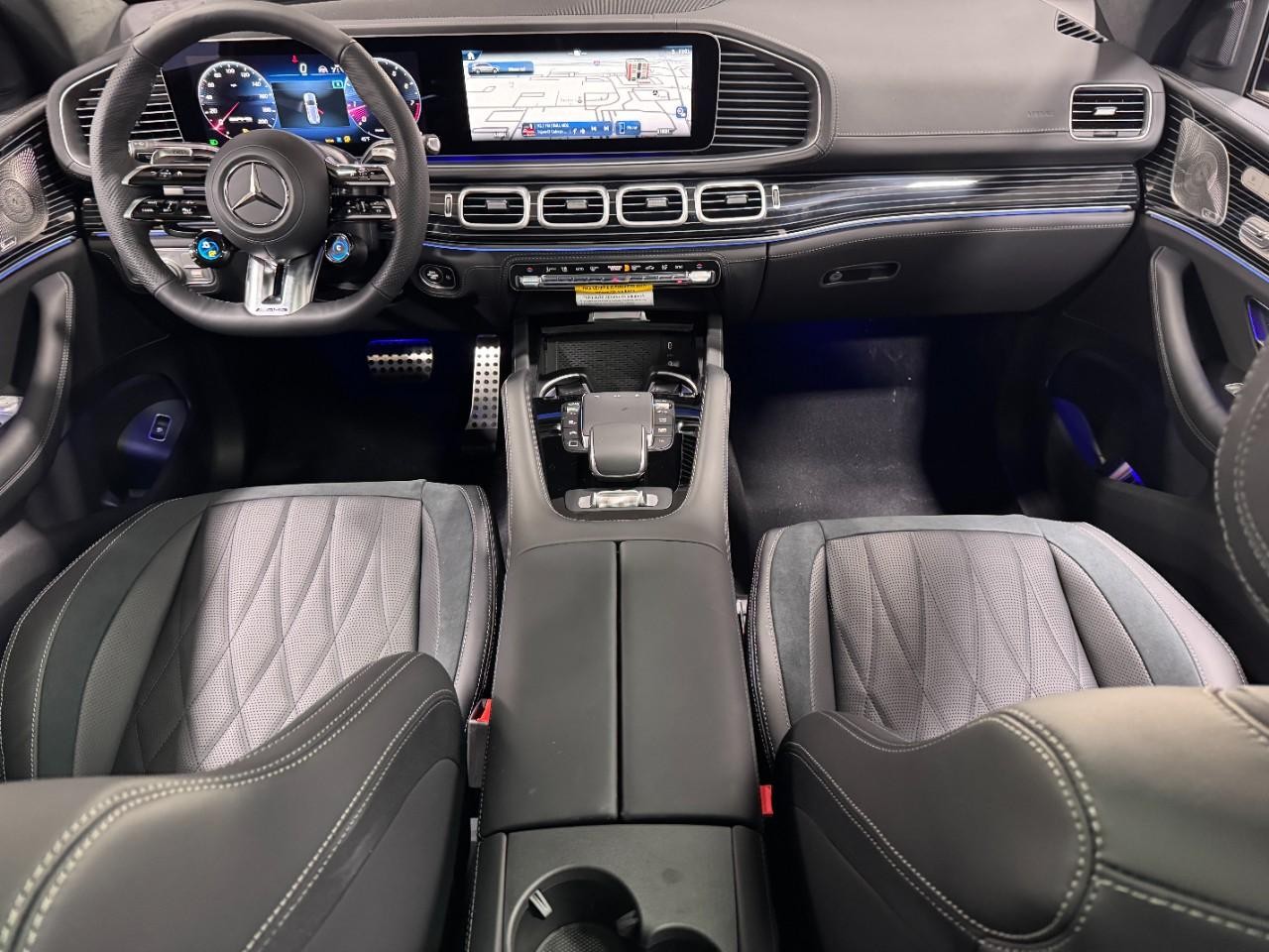 Mercedes-Benz GLS Vehicle Full-screen Gallery Image 13