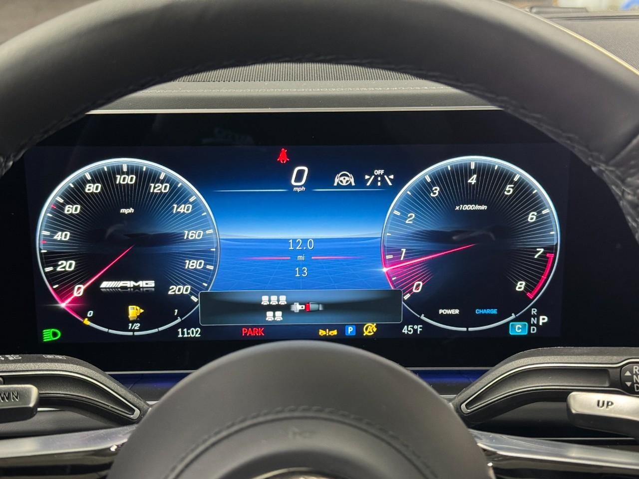 Mercedes-Benz GLS Vehicle Full-screen Gallery Image 34