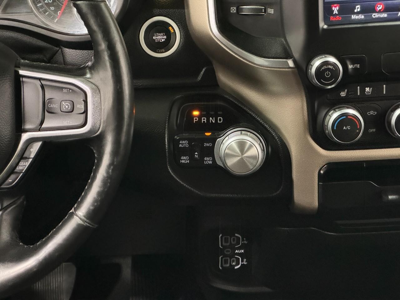 Ram 1500 Vehicle Full-screen Gallery Image 15