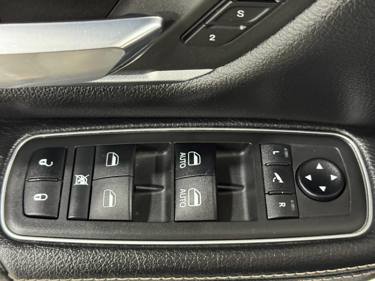 Ram 1500 Vehicle Full-screen Gallery Image 22