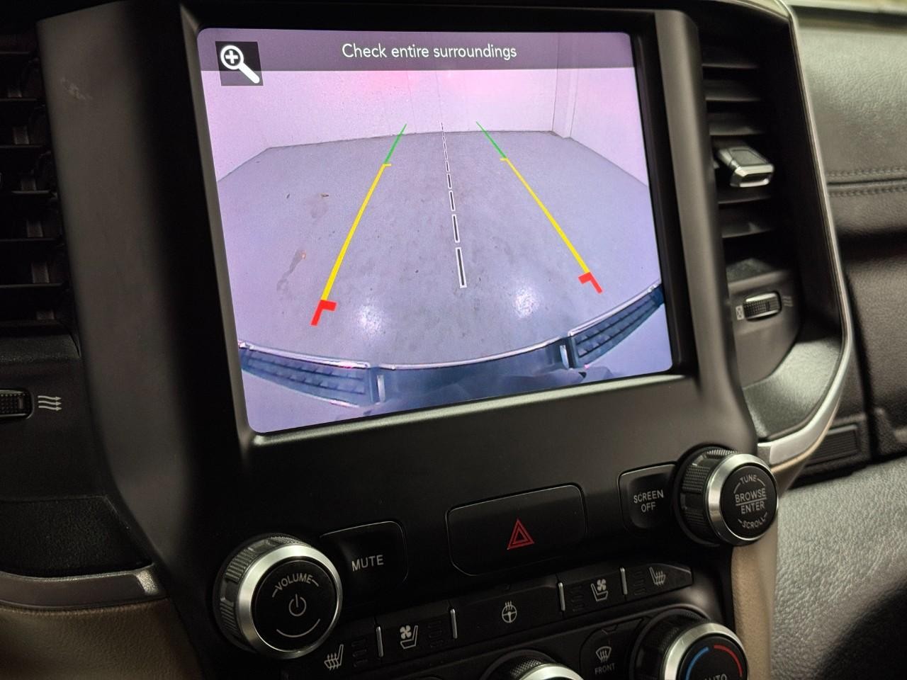 Ram 1500 Vehicle Full-screen Gallery Image 30