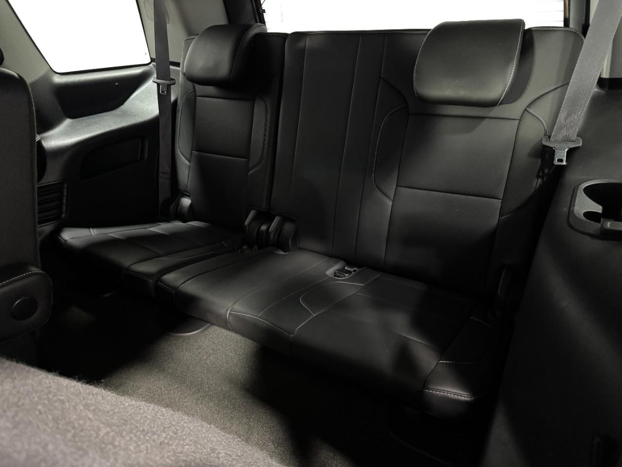 Chevrolet Tahoe Vehicle Full-screen Gallery Image 8