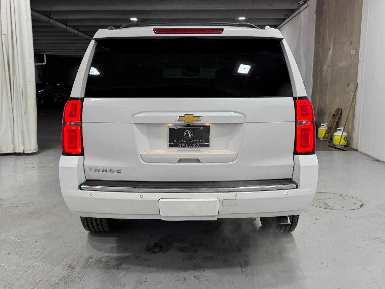 Chevrolet Tahoe Vehicle Full-screen Gallery Image 10