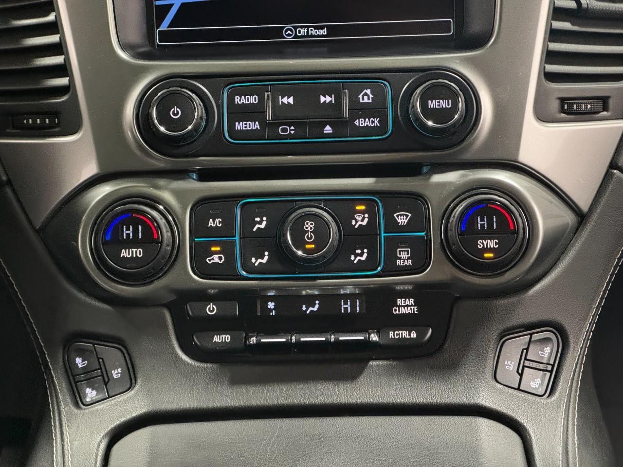 Chevrolet Tahoe Vehicle Full-screen Gallery Image 19