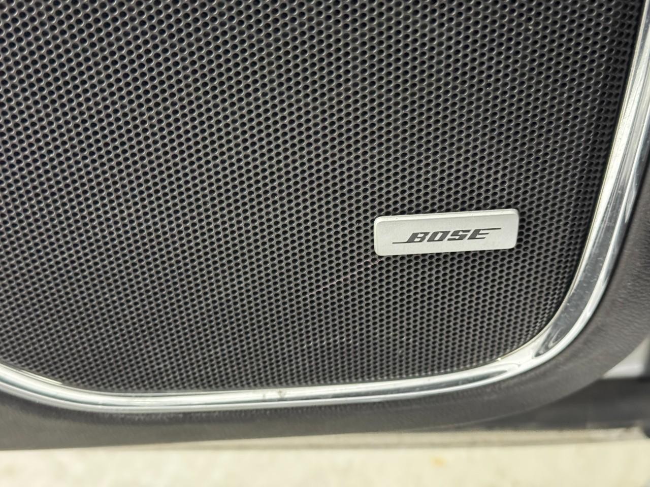 Chevrolet Tahoe Vehicle Full-screen Gallery Image 29