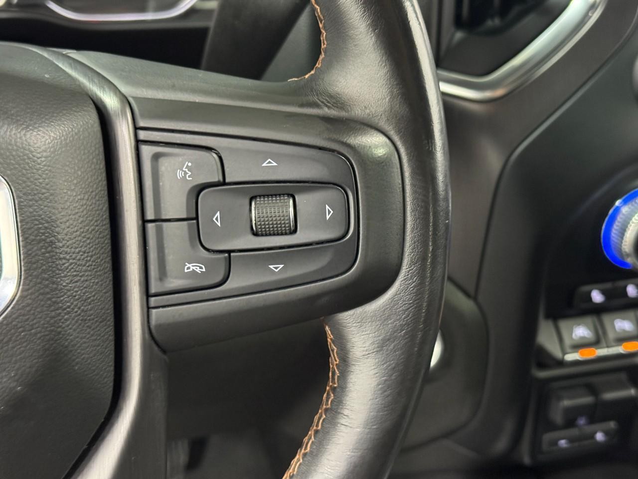 GMC Sierra 1500 Vehicle Full-screen Gallery Image 31