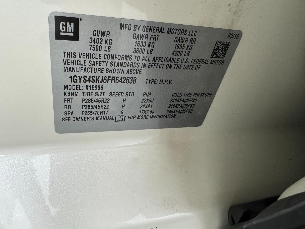 Cadillac Escalade ESV Vehicle Full-screen Gallery Image 38